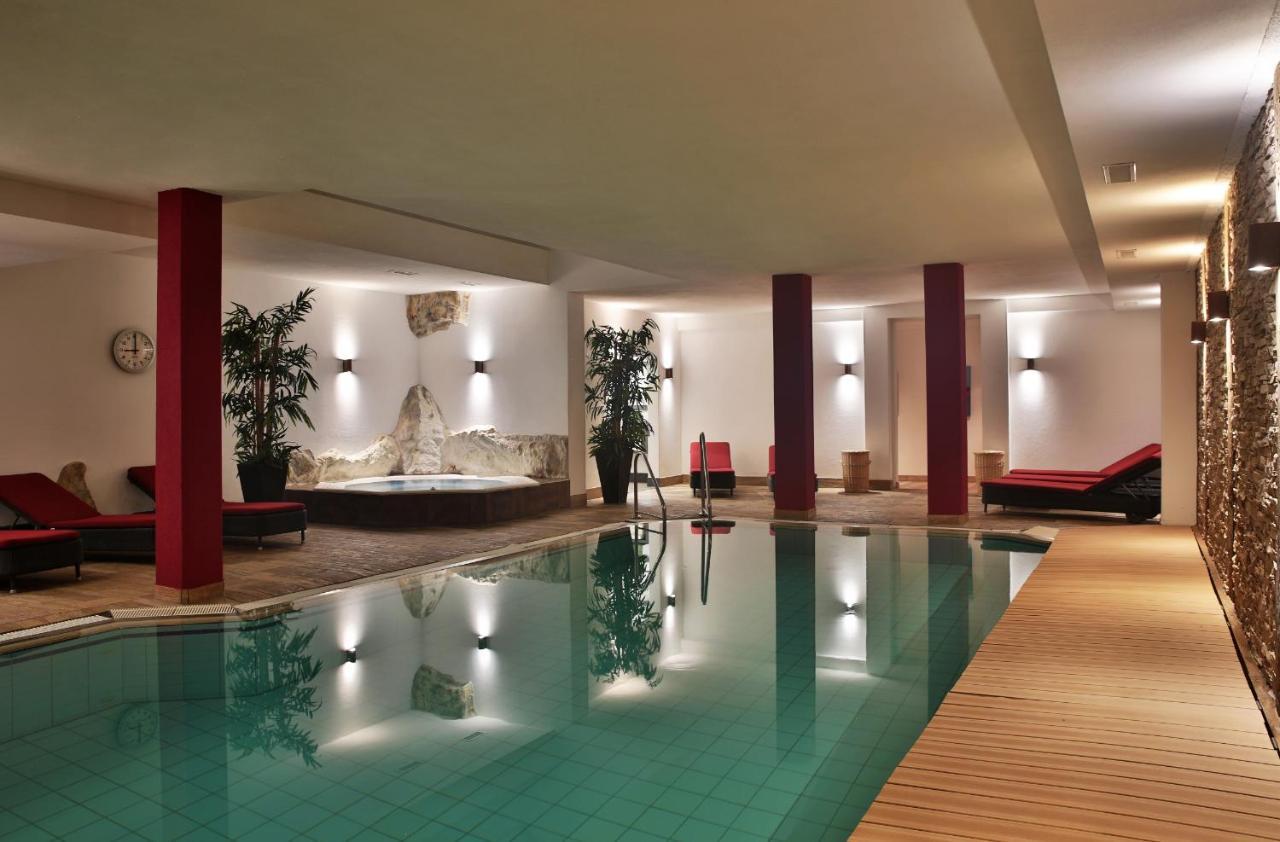 Wellnesshotel Schweizerhof ซาสฟี ภายนอก รูปภาพ