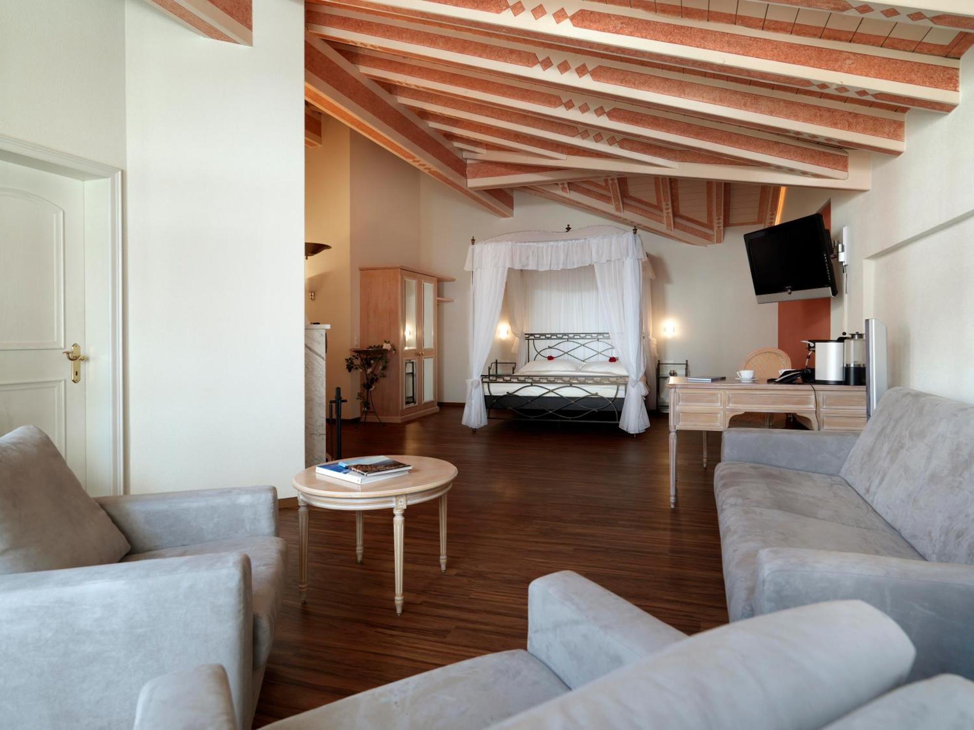 Wellnesshotel Schweizerhof ซาสฟี ภายนอก รูปภาพ